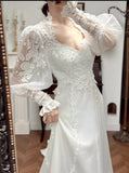 Elegant A-Line V-neck Long Sleeve Embroidered Applique Tulle Long Sleeve Vintage Wedding Dress HZ1108