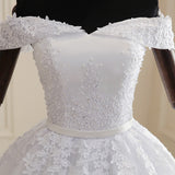 Dress 2023 The Elegant Boat Neck Ball Gown Off The Shoulder Princess Luxury Lace Embroidery Wedding Dresses