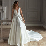 Pleats Satin Wedding Dress 2023 For Women A-line V-Neck Sleeveless Backless With Beading Bridal Gown Vestido De Novia