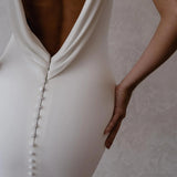 Deep V Neck Crepe Detachable Train Mermaid Wedding Dress 2023 Plain Sleeveless Open Back Simple Bridal Gowns Elegant