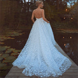 V-Neck Spaghetti Straps sleevess Wedding Dress For Bride 2023 Lace Aqqliques Open Back A-Line Tulle Simple Bridal Gown