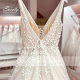 Wedding Dress Chiffon A-line Floor Length V-neck Bride Dress Appliques Sleeveless Slit A Line Button Robes De Mariée