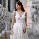 Elegant A-Line Lace Wedding Dresses Sleeveless V-Neck Bridal Gowns Sexy Open Back Wedding Gown 2023 Robes De Mariée